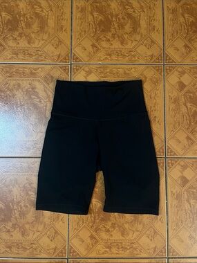 Old Navy Black High-Rise Bike Shorts